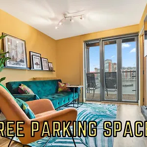2 Bed Docklands Apt- 02 & Excel London